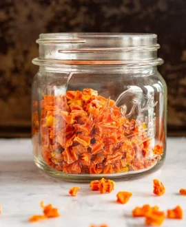 how-to-dehydrate-carrots-13-683x1024